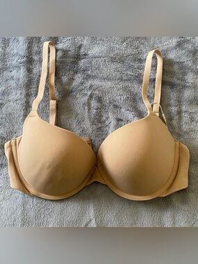 SKIMS NWT 34C Fits Everybody Push Up Demi Bra